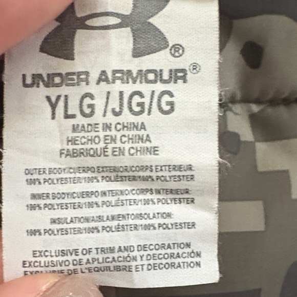 Under Armour Kids reversible Green Puffer Jacket - Picture 4 of 9